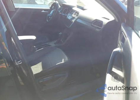 2020 Volkswagen Tiguan 2.0T Se/2.0T Se R-Line Black/2.0T Sel z USA, uszkodzony, nr VIN 3VV3B7AX7LM075096